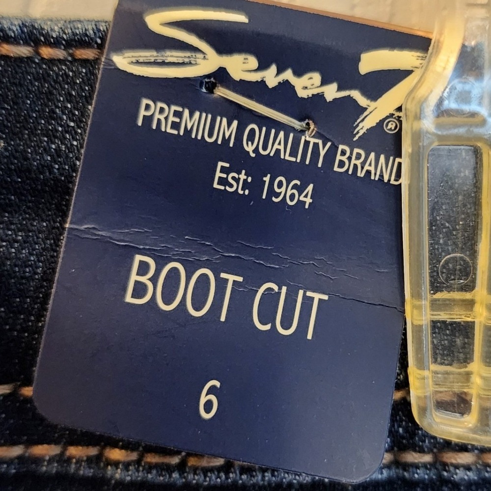 Seven7 Womens Dark Wash Embroidered Flap Pocket Bootcut Jeans Size 6 NWT - Picture 9 of 9